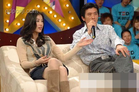 贾乃亮黄圣依初恋话题将引领娱乐新风尚？